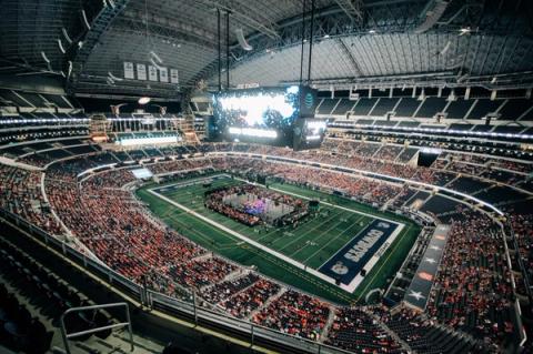 Nebraska vs SMU volleyball at AT&T Stadium, Aug. 27, 2026 — Photo Credit: Aaron Bui/Undrafted