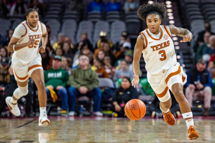Longhorns’ Defense Turns Rivalry Game Into a Takeaway Clinic