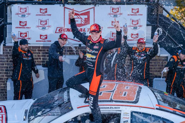 Rising Star Connor Zilisch Secures Monumental Victory at Dover in ARCA Menards Series