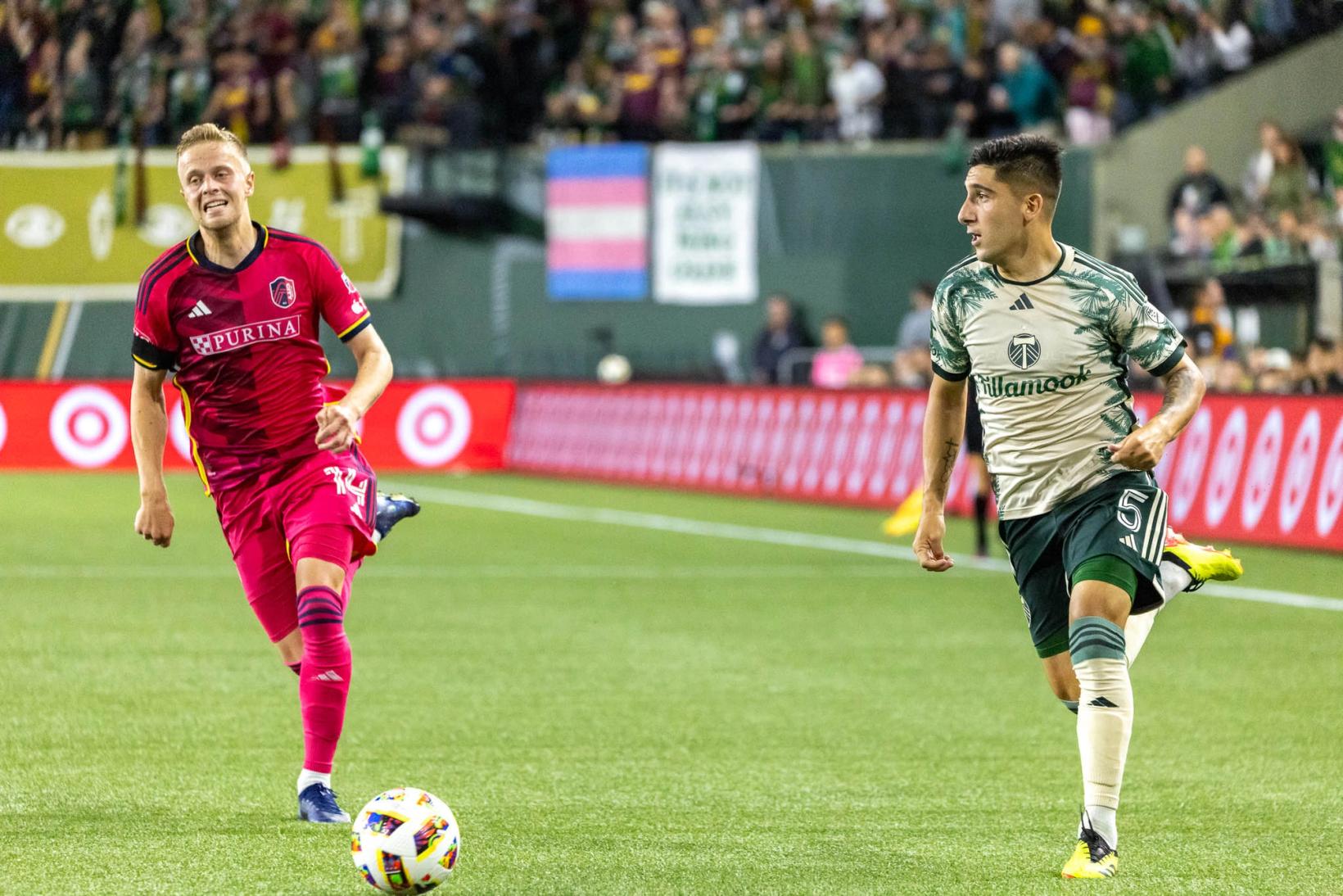 Evander's Last-Second Golazo Secures Thrilling 4-4 Draw for 10-Man Portland Timbers Against St. Louis CITY SC