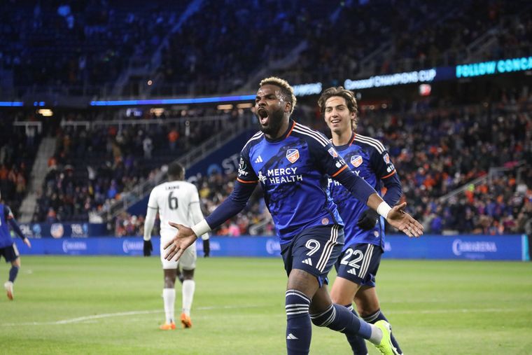 FC Cincinnati's Aaron Boupendza Faces Surgery After Bar Incident
