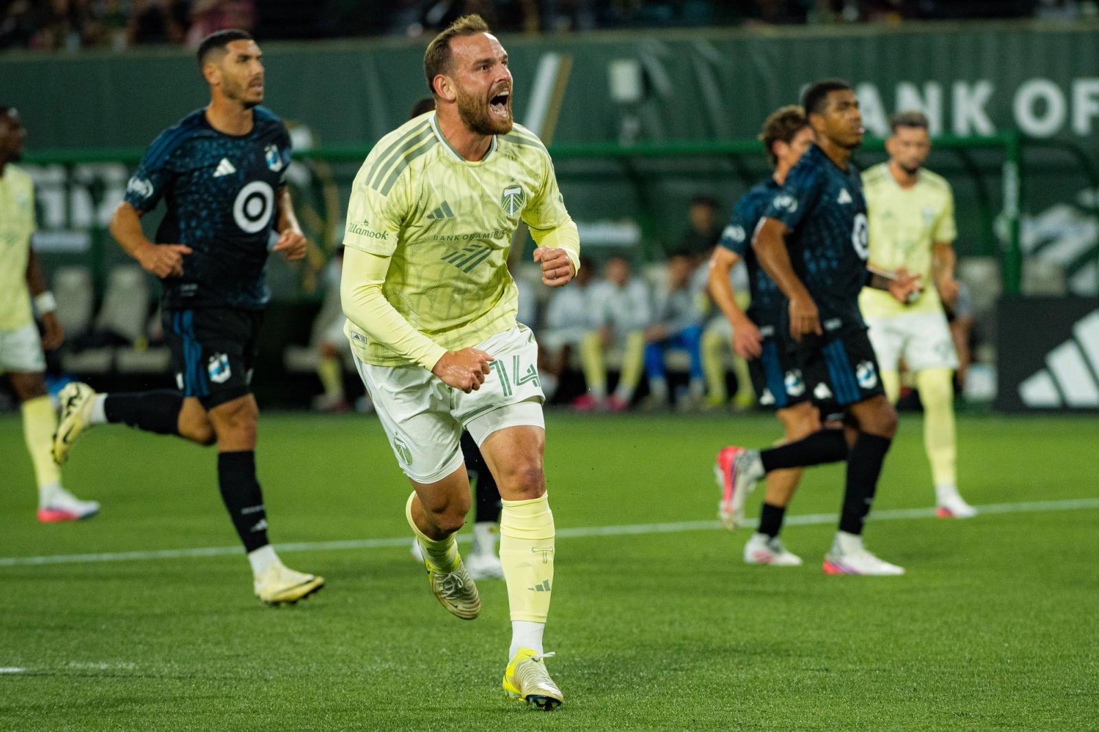 Minnesota United and Portland Timbers battle — Photo Credit: Aaron Leopold/Undrafted