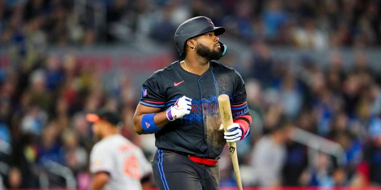 Blue Jays Bounce Back with 8-2 Win Over Orioles