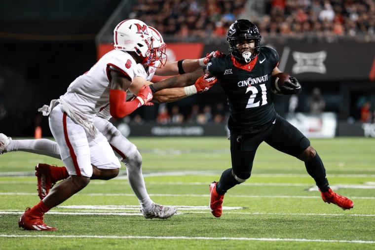 Cincinnati Bearcats Secure First Big 12 Victory with 24-14 Win Over Houston