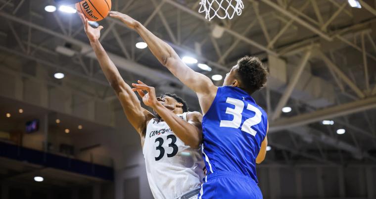 Cincinnati Bearcats Advance to NIT Quarterfinals with Impressive Win Over Hofstra