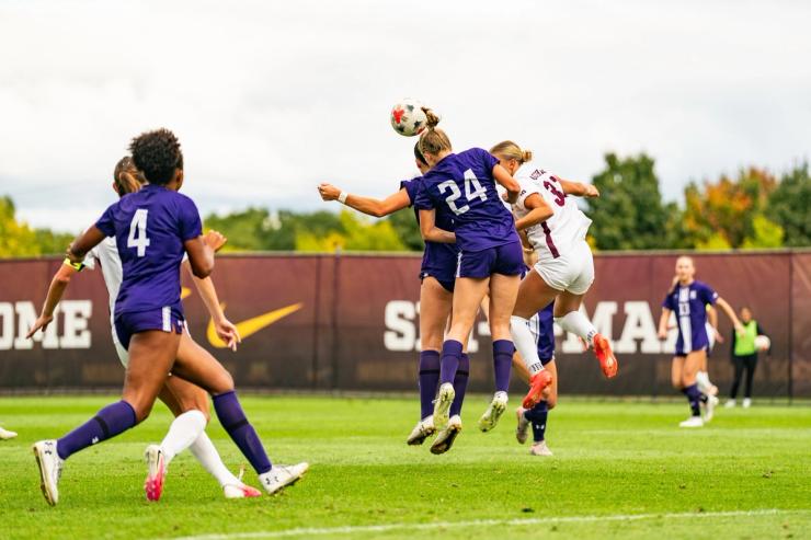Minnesota vs Northwestern women's soccer at Elizabeth Lyle Robbie Stadium — Photo Credit: Ariana Golemis/Undrafted