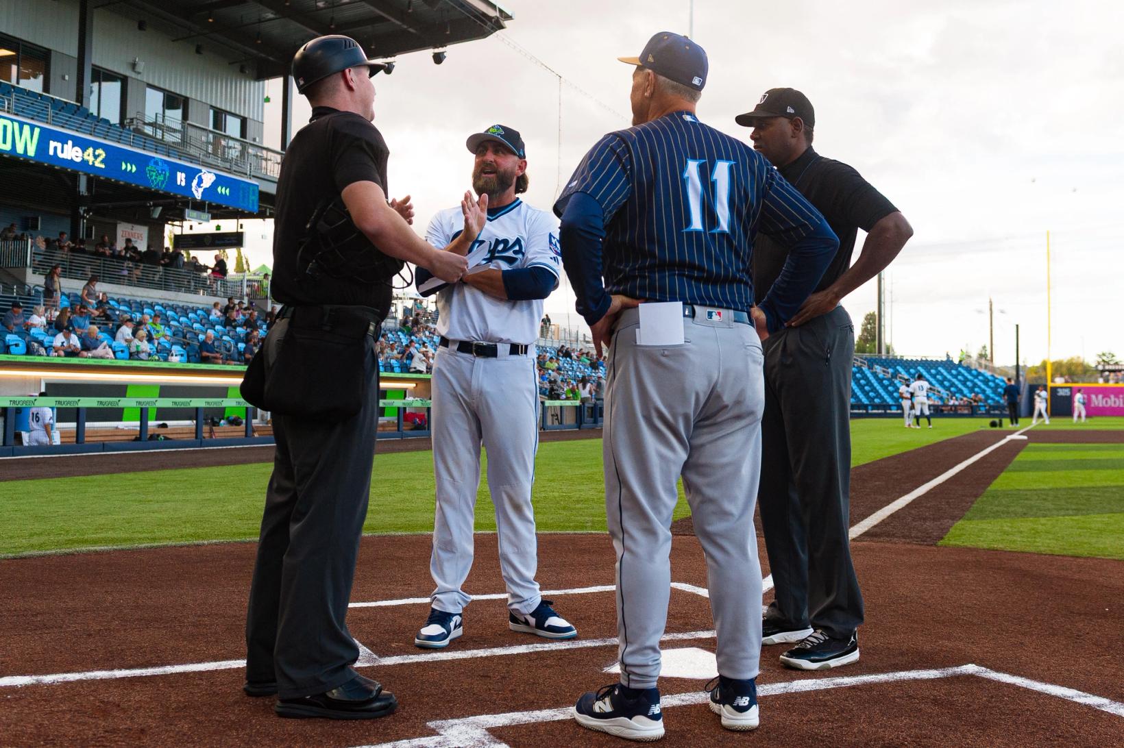 Wide action Hillsboro Hops vs Tri-City Dust Devils — Photo Credit: Aaron Leopold/Undrafted