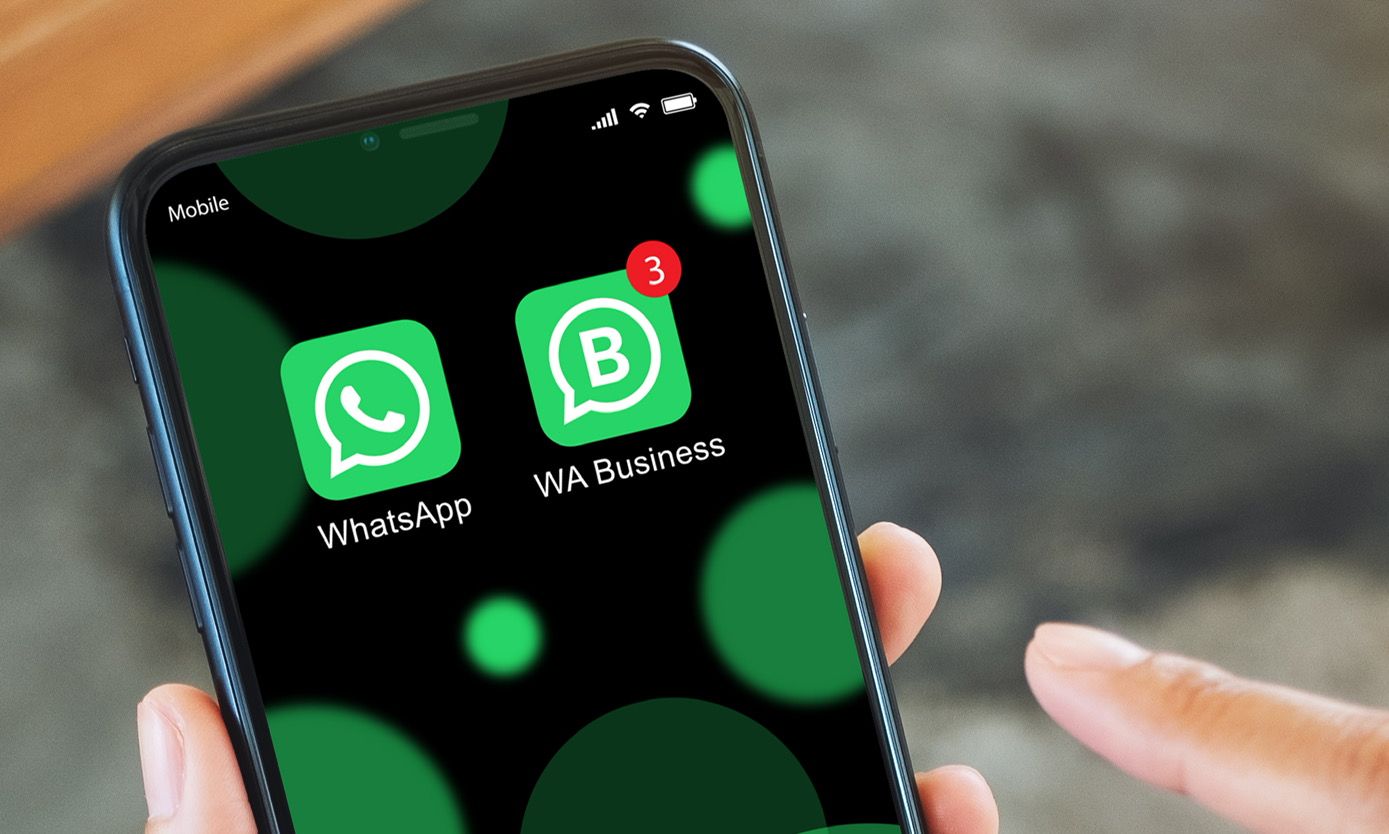 Screenshot of WhatsApp and WhatsApp Business installed on same device