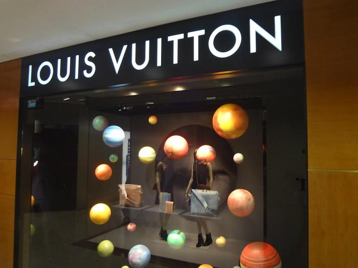 Louis Vuitton estrena en Miami una boutique femenina inspirada en el estilo costero