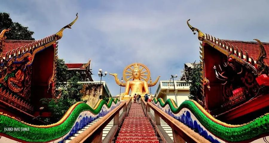 Vue sur le big Buddha à Koh Samui
