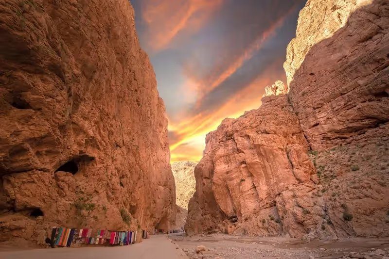 Gorges du Todgha · le canyon de 300m au lever du soleil