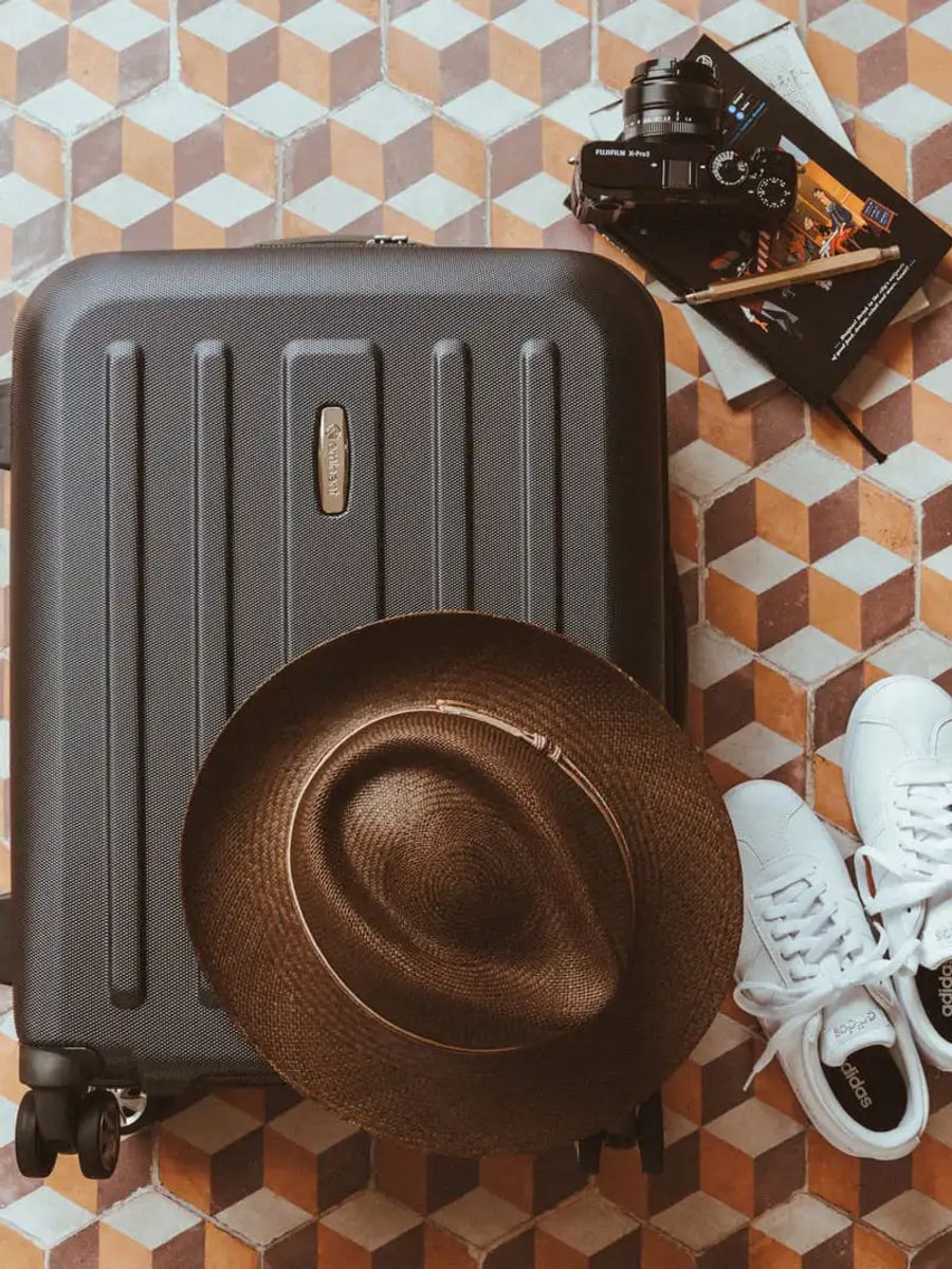 Valise pour cabine Eminent et des accessoires de voyage