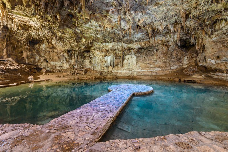 Le cenote Suytun près de Valladolid au Mexique