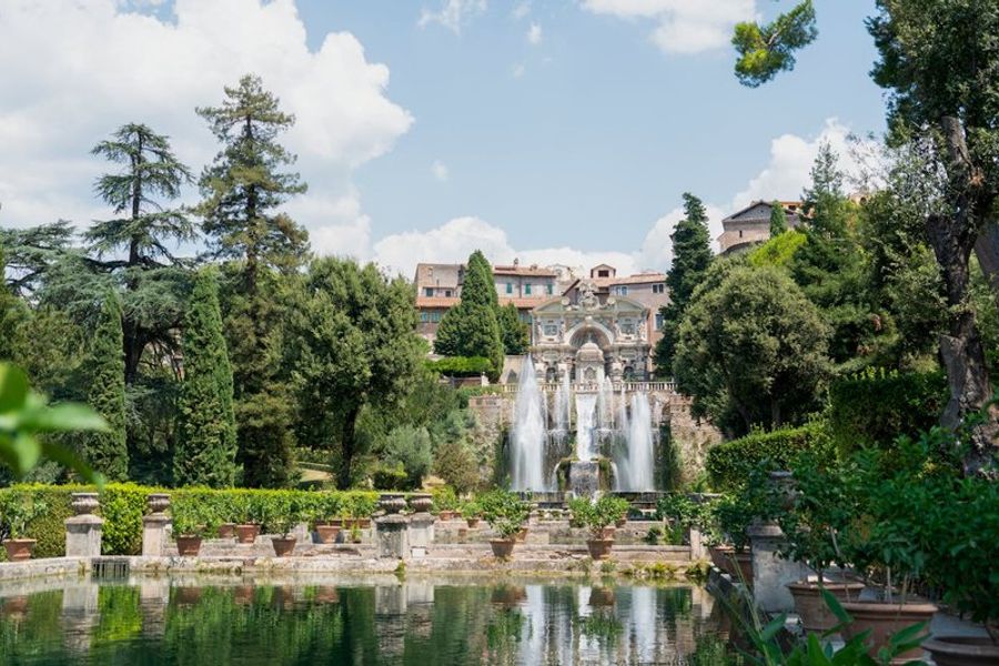 Les magnifiques jardins et fontaines de Tivoli, près de Rome.