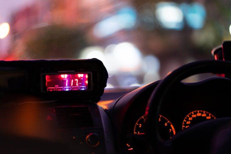 Un compteur de taxi