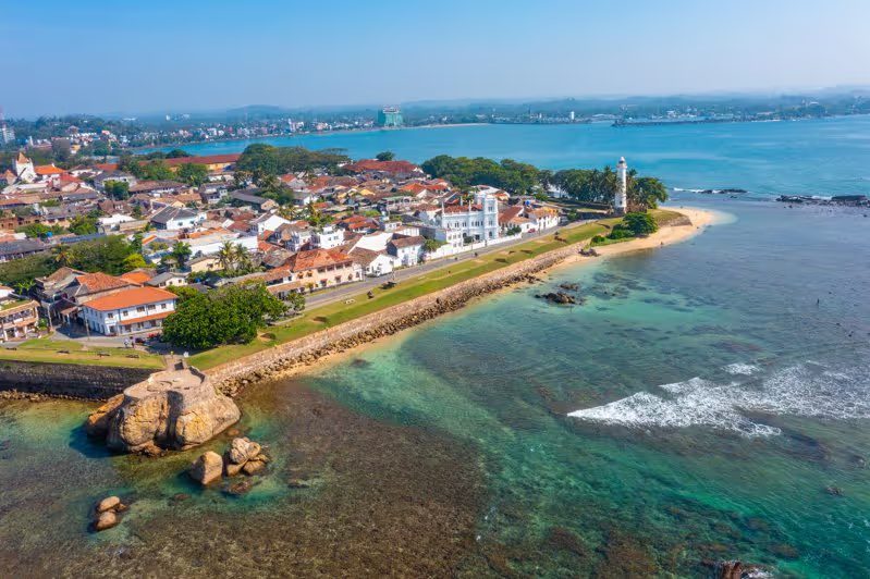 Vue aérienne du Fort de Galle au Sri Lanka, forteresse coloniale classée au patrimoine mondial de l'UNESCO.