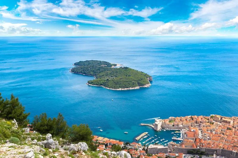 les îles Élaphites en face de Dubrovnik