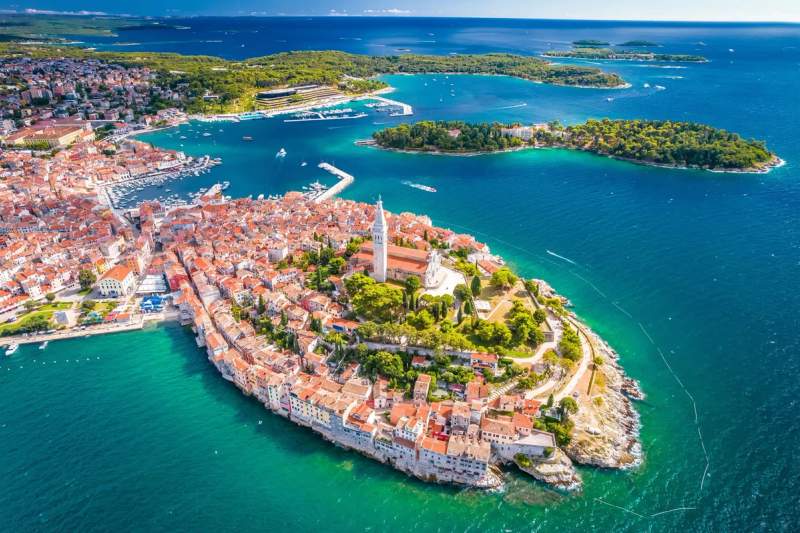 Une vue aérienne de Rovinj