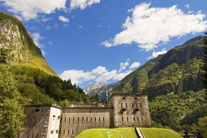 Fort Kluže, forteresse austro-hongroise de la Première Guerre mondiale dans les Alpes juliennes, Bovec