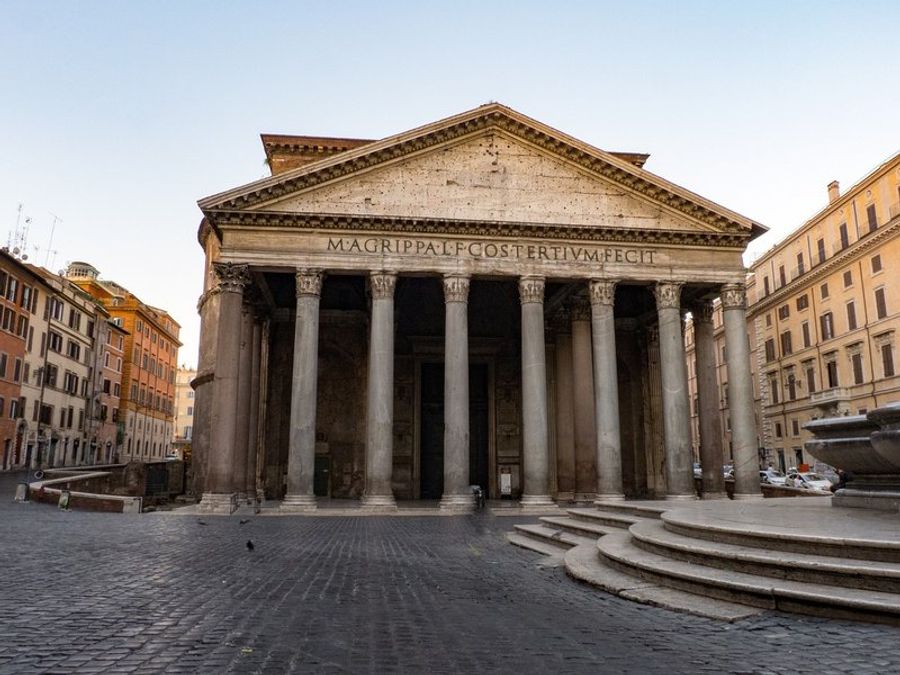 Le Panthéon de Rome, un ancien temple romain bien conservé.