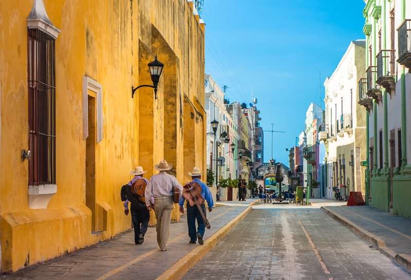 Promenade dans les rues colorés de Campeche au Mexique