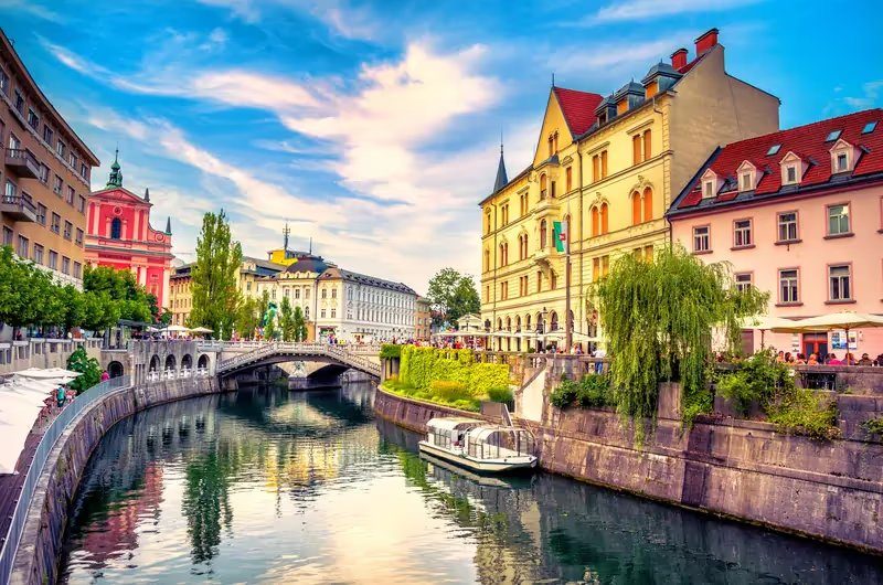 Ljubljana · les quais de la Ljubljanica au coucher du soleil