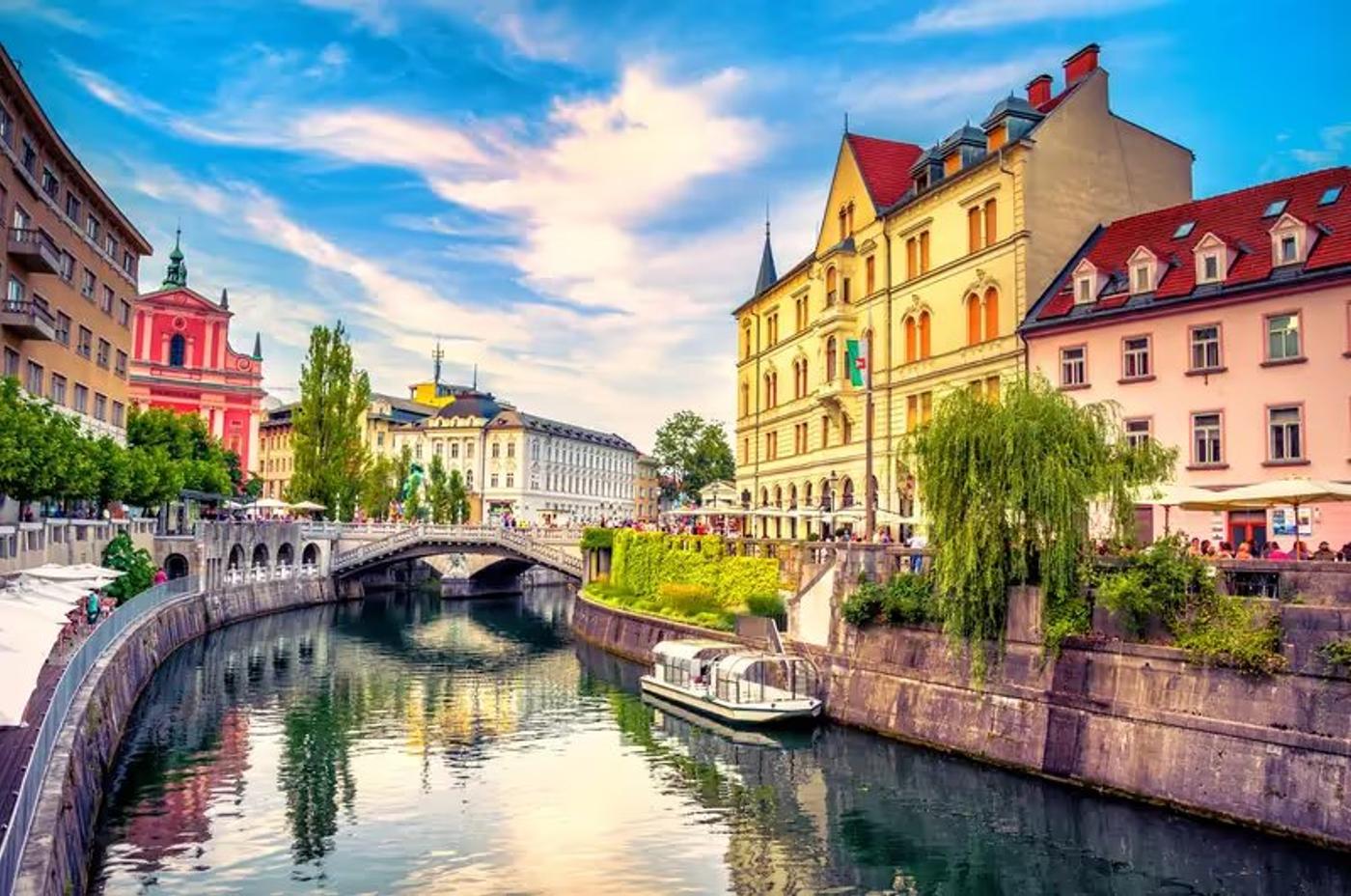 Ljubljana · les quais de la Ljubljanica au coucher du soleil