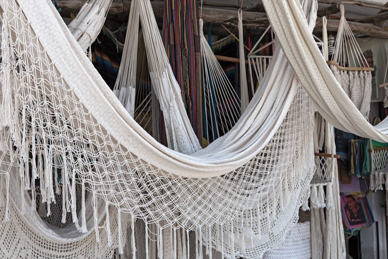 De beaux hamacs à acheter dans le centre ville de Tulum au Mexique
