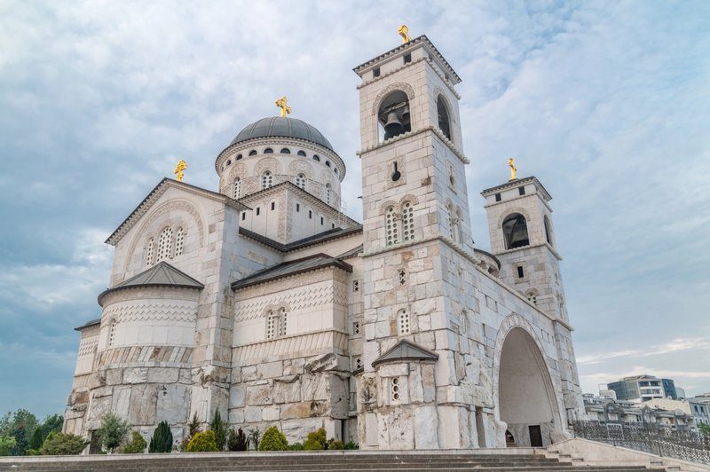 Cathédrale de la Résurrection du Christ à Podgorica, église orthodoxe monumentale