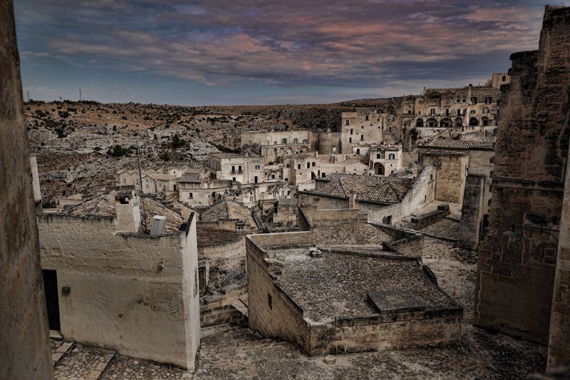 Vue crépusculaire des Sassi de Matera