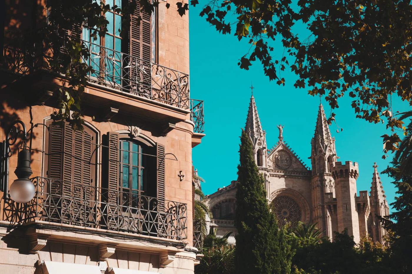 Un bâtiment architectural à Barcelone