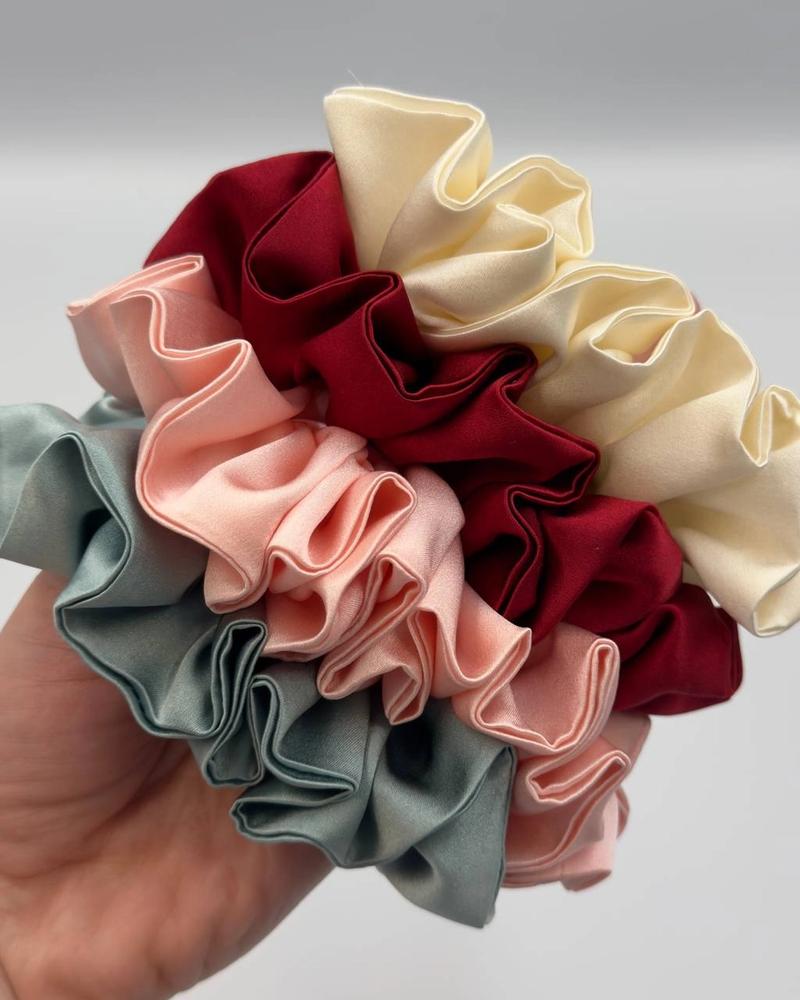 The "Cloud" Mulberry Silk Scrunchie thumbnail 6