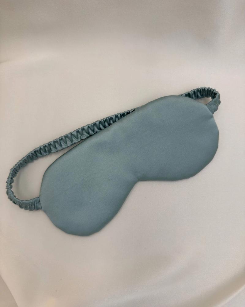The "Cloud" Mulberry Silk Sleeping Mask thumbnail 3