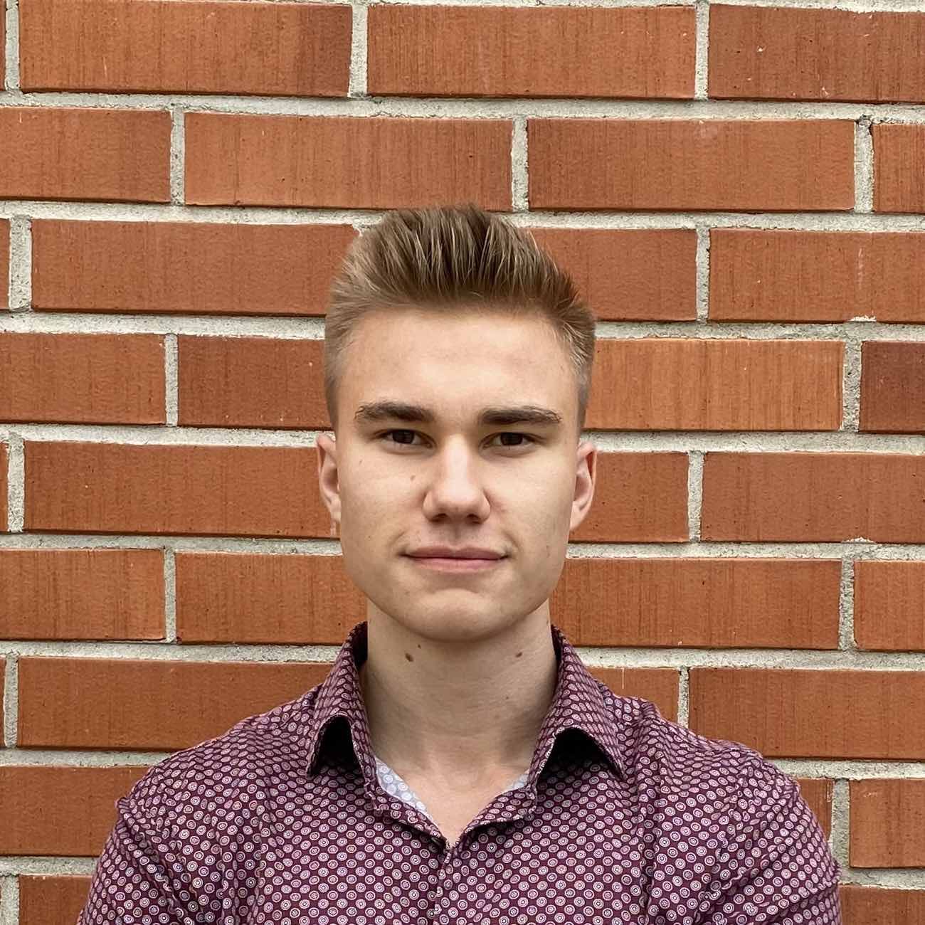 Sergey Vorobey Co-Founder / CEO