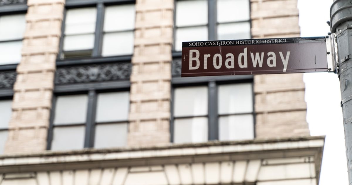 Wall Street Embraces Digital Assets: ETF Inflows and Strategic Moves