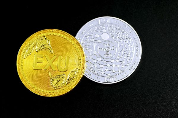 Bitcoin's Market Dominance Grows Amid Altcoin Struggles