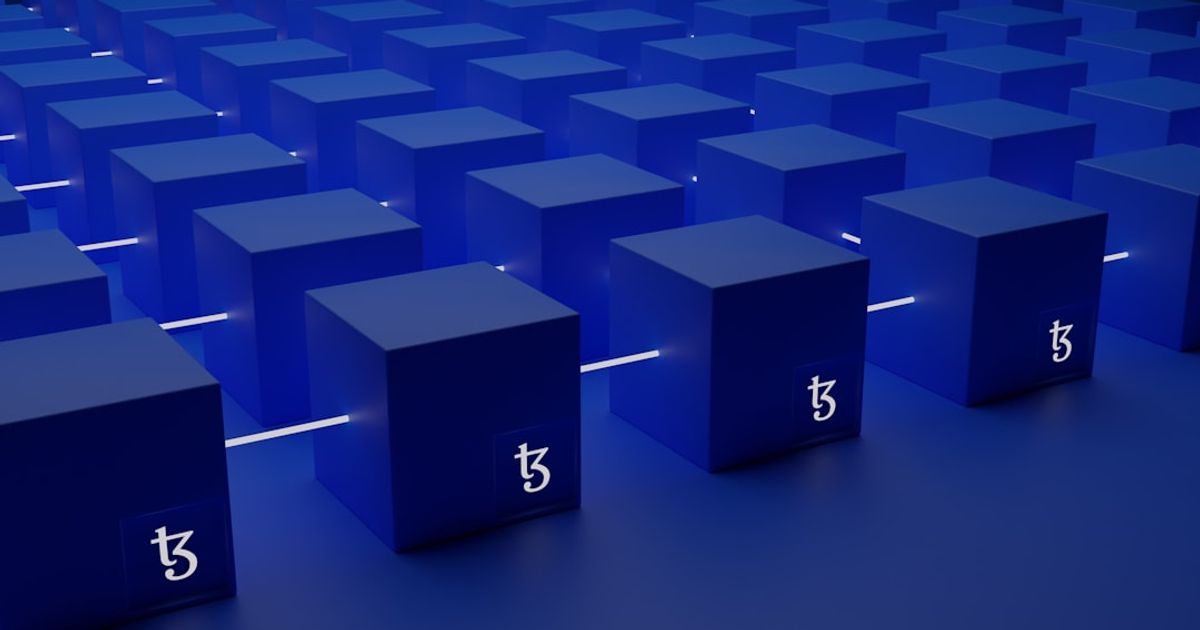 Crypto ETFs Shakeup — $1B Outflows from Bitcoin, Money Pours into HYPE
