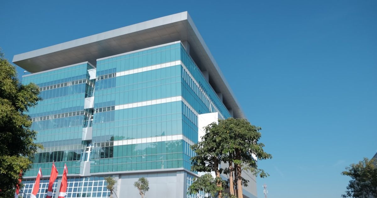 BlackRock Sticks to Traditional ETF Strategy Amid Market Changes