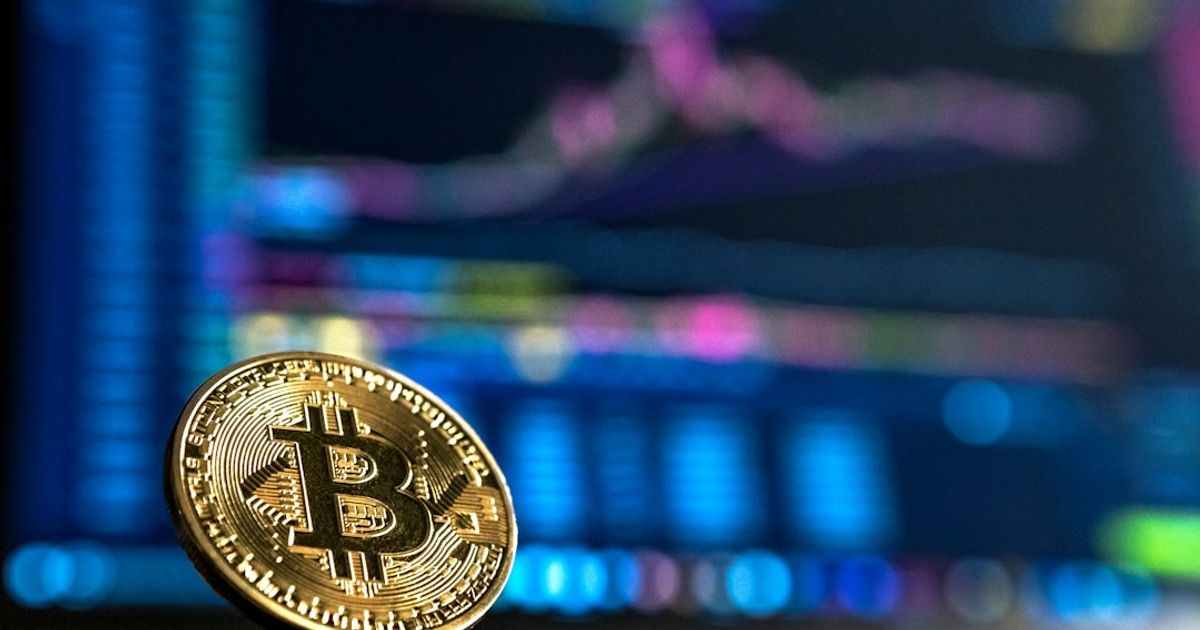 Retail Sales Climb Amid Inflation Games — Bitcoin Reacts to Economic Jitters
