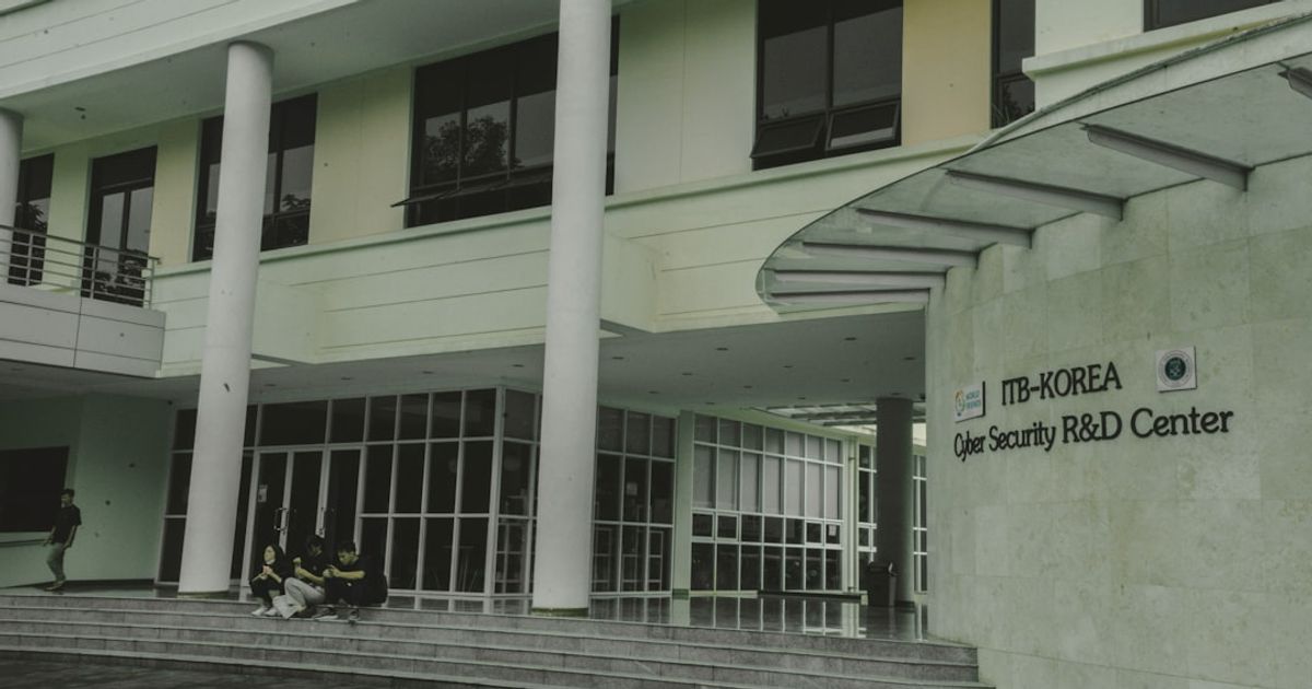 SEC and CFTC Collaborate to Regulate Digital Assets More Effectively