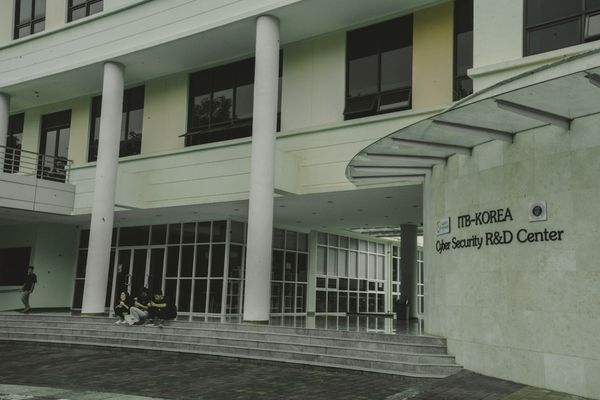 SEC and CFTC Collaborate to Regulate Digital Assets More Effectively