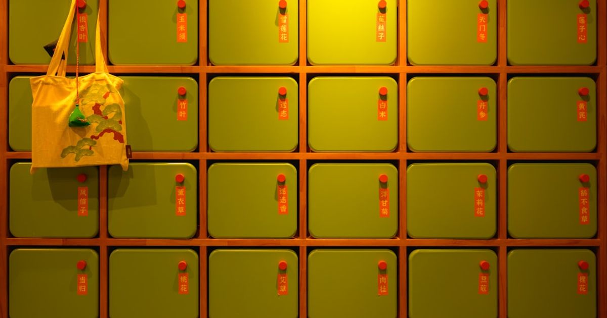 Gold Prices Drop Amid Geopolitical Tensions: Understanding the Dynamics