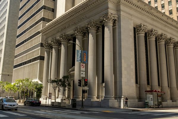 Kevin Warsh's Potential Fed Leadership: A Shift Towards Rate Cuts?