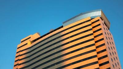 $1.3B BlackRock Bitcoin Block Sale — Market Absorbs Hit