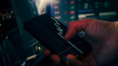 DGRO Surpasses VIG with 252% Return — Looser Rules Give Edge