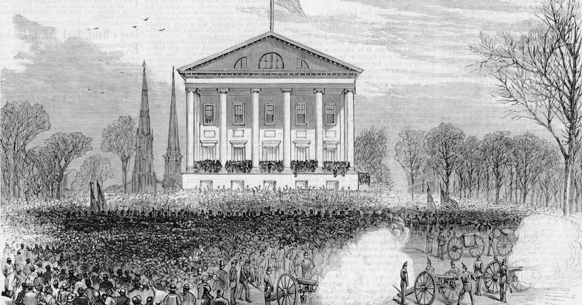 Trump's Palantir Endorsement Sparks Market Reactions Amid Sector Turmoil