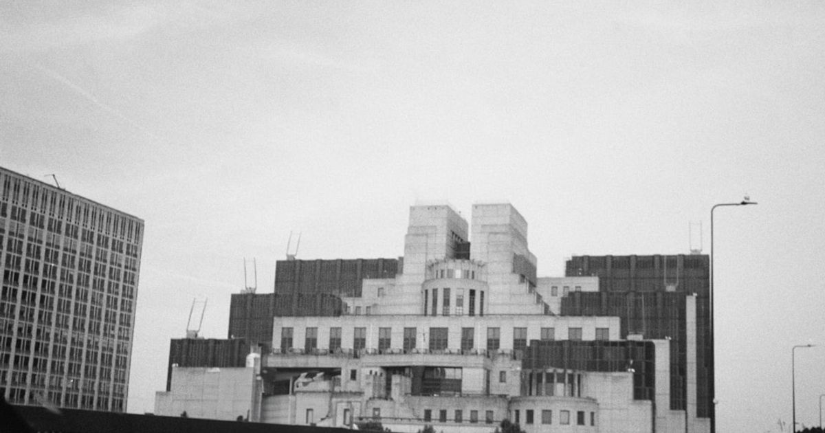 Federal Reserve Faces Dilemma Amid Peak Policy Uncertainty