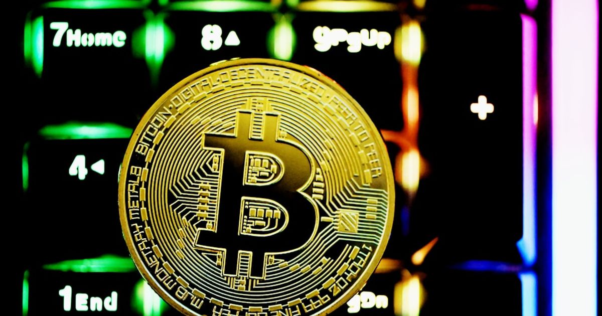 Bitcoin Faces Pressure Amid High Liquidation and Bearish Sentiment