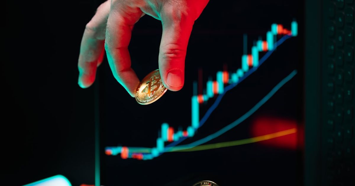 Aave Surpasses $1 Trillion in Lending, Redefining DeFi Landscape