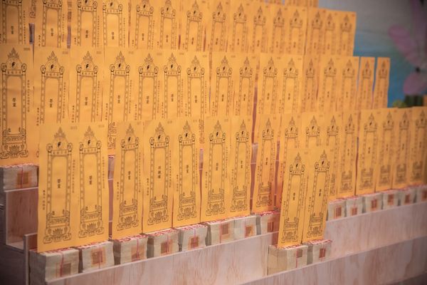 Central Banks Supercharge Gold Buys — 244 Tons in Q1 2026